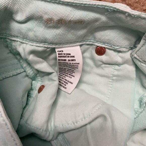 American Eagle High Waisted Denim Shorts (stretch) - Picture 3 of 4